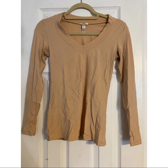 Nude V Neck Long Sleeved T | Size M - Picture 1 of 2